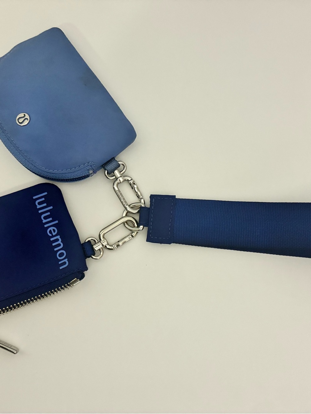 lululemon athletica Blue Men’s Crossbody Card Holder with Detachable Strap